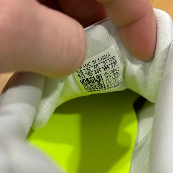 Adidas Throwstar Track Shoes ID7229 Men's Size 10.5 Brand New Green/White - Picture 7 of 8